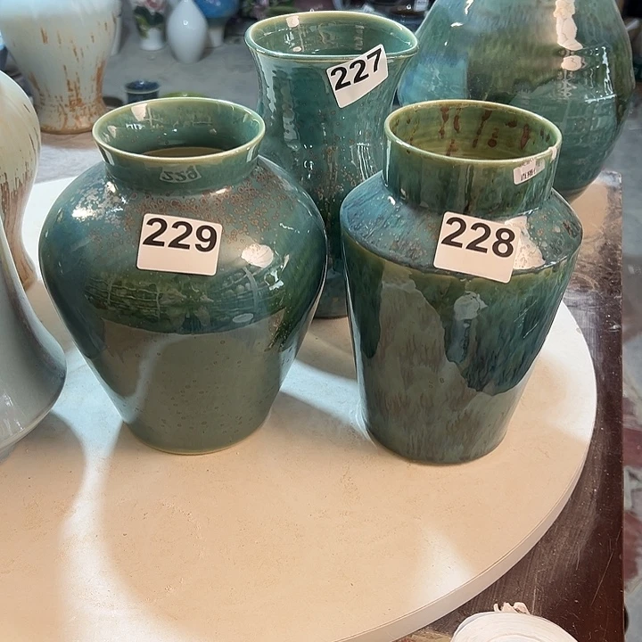 牛***坊白泥花瓶227，228，229，摆件
