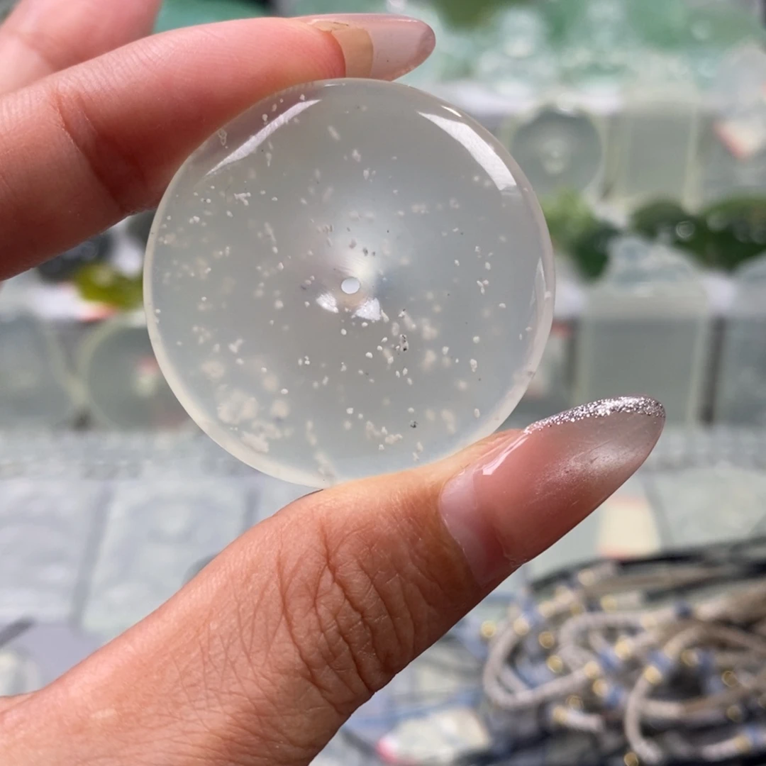 逆***水蛇纹石玉未镶嵌颈饰