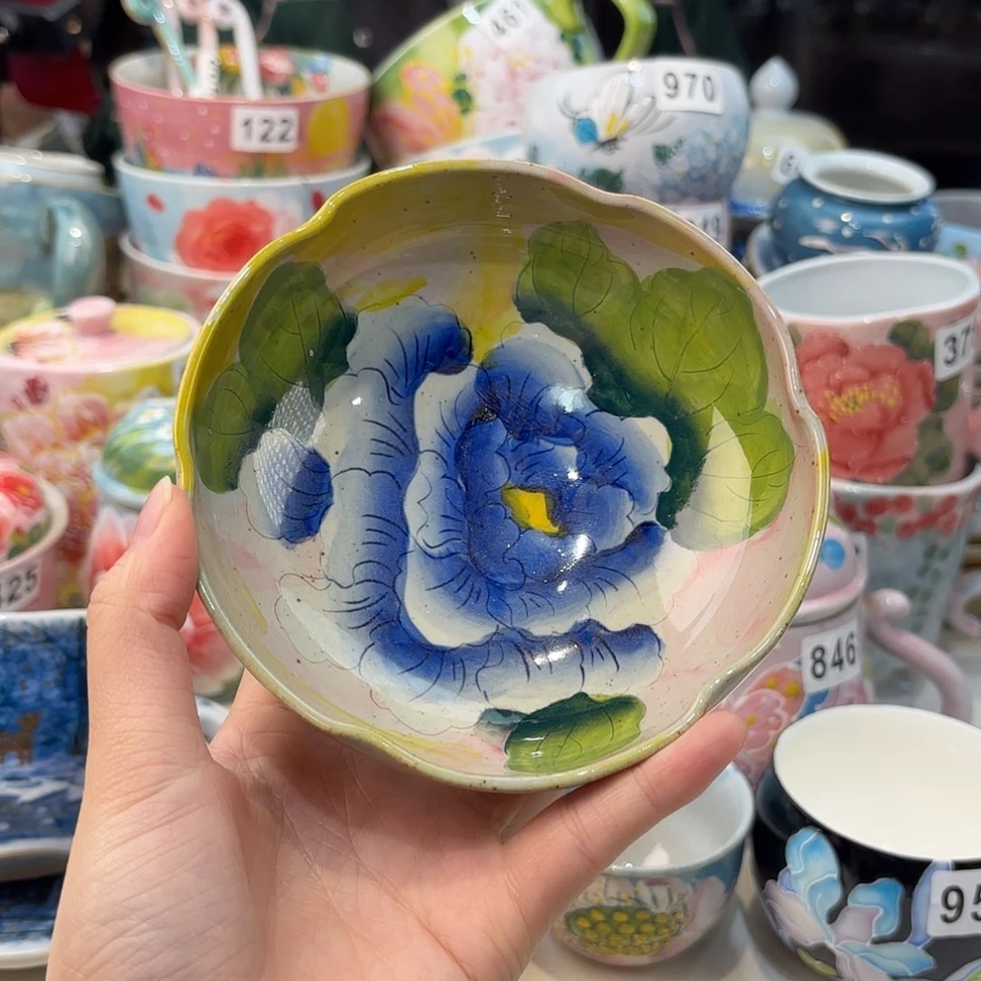 瓷片兔兔好可爱呀打