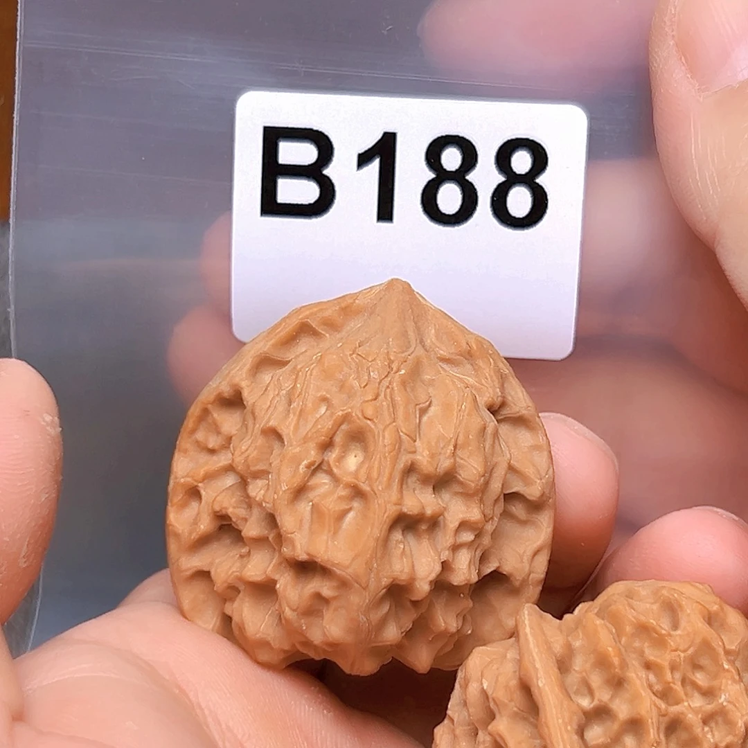 文玩核桃吊坠40➕白蛇谷