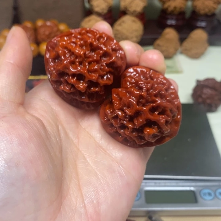 三***儿文玩核桃吊坠帝王