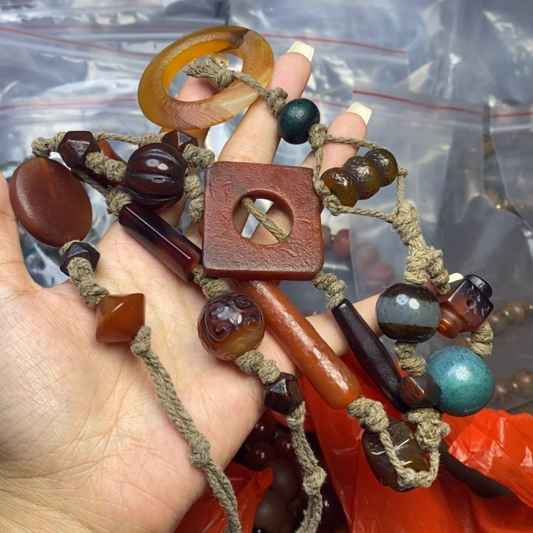 玛瑙/玉髓颈饰未镶嵌