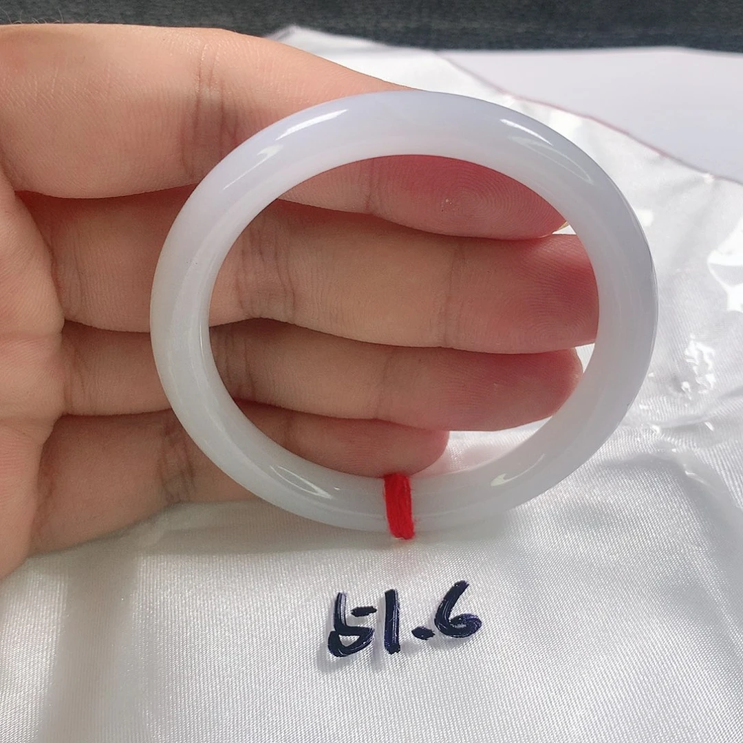 未镶嵌手镯（圆镯）翡翠368号