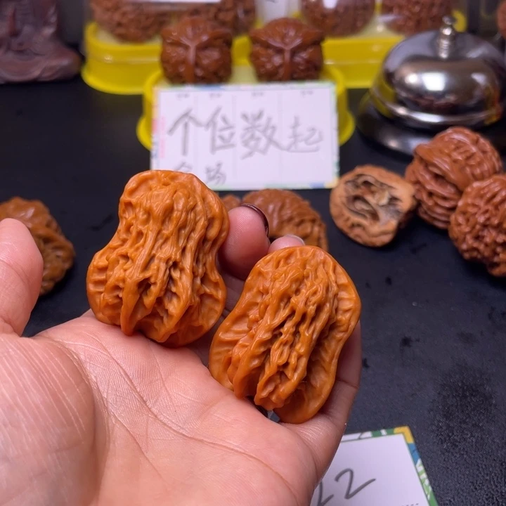 等***待吊坠桃核葫芦福利