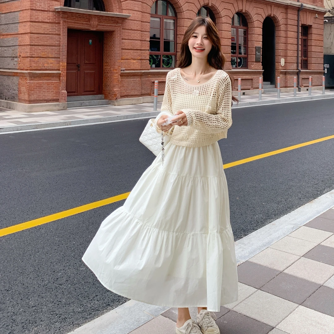 韩系慵懒甜美百搭套装裙女早秋新款洋气减龄镂空毛衣吊带裙两件套