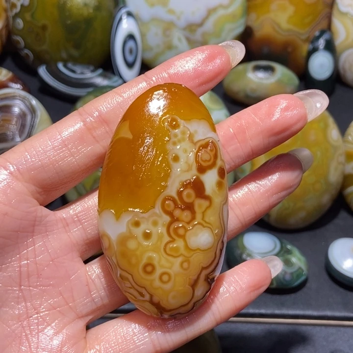 【闪购商品】未镶嵌玛瑙/玉髓珠宝奇石S***.