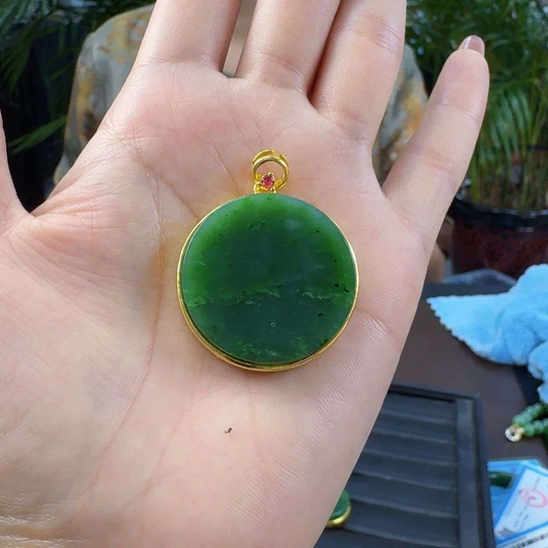 和田玉（碧玉）合金颈饰发其一