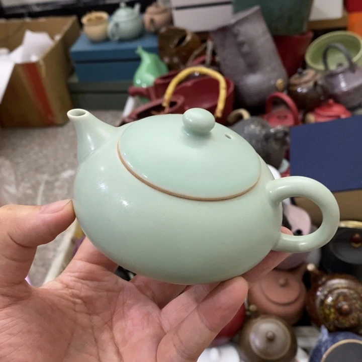 陶瓷艺术品及陶瓷壶壶
