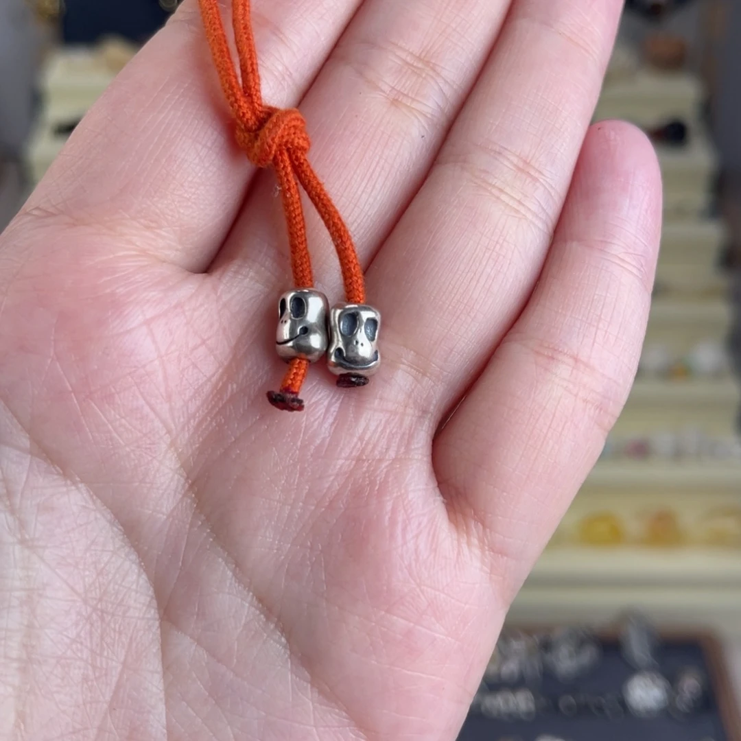 是***吖琉璃/树脂/塑料类