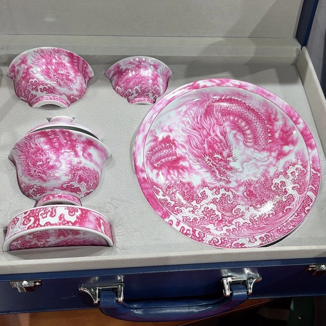 瓷片景德镇瓷器精品陈列