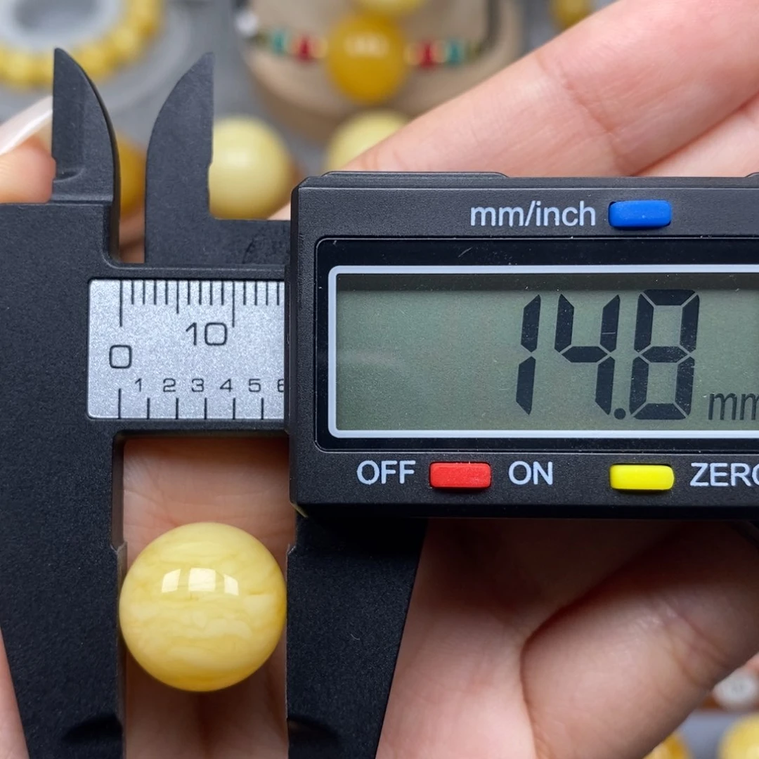 未镶嵌琥珀珠宝奇石