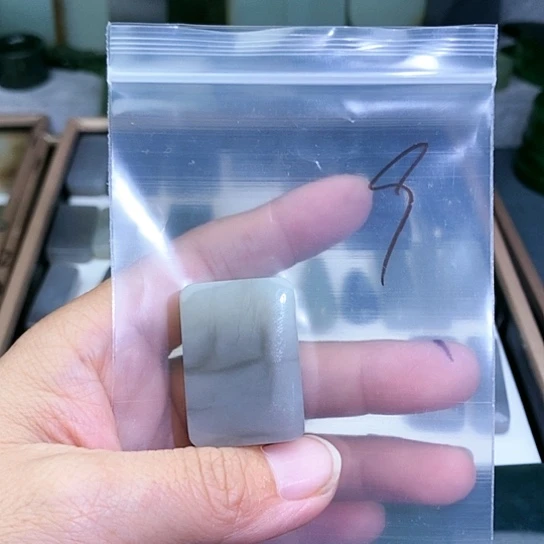 未镶嵌和田玉珠宝半成品一***?
