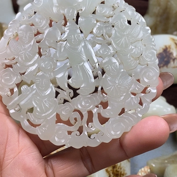 和田玉未镶嵌颈饰