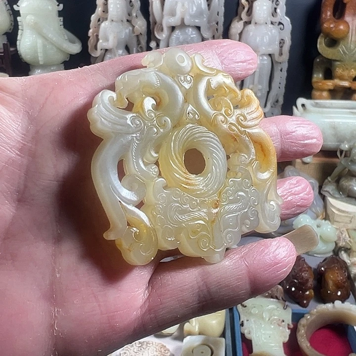 和田玉（糖玉）未镶嵌颈饰