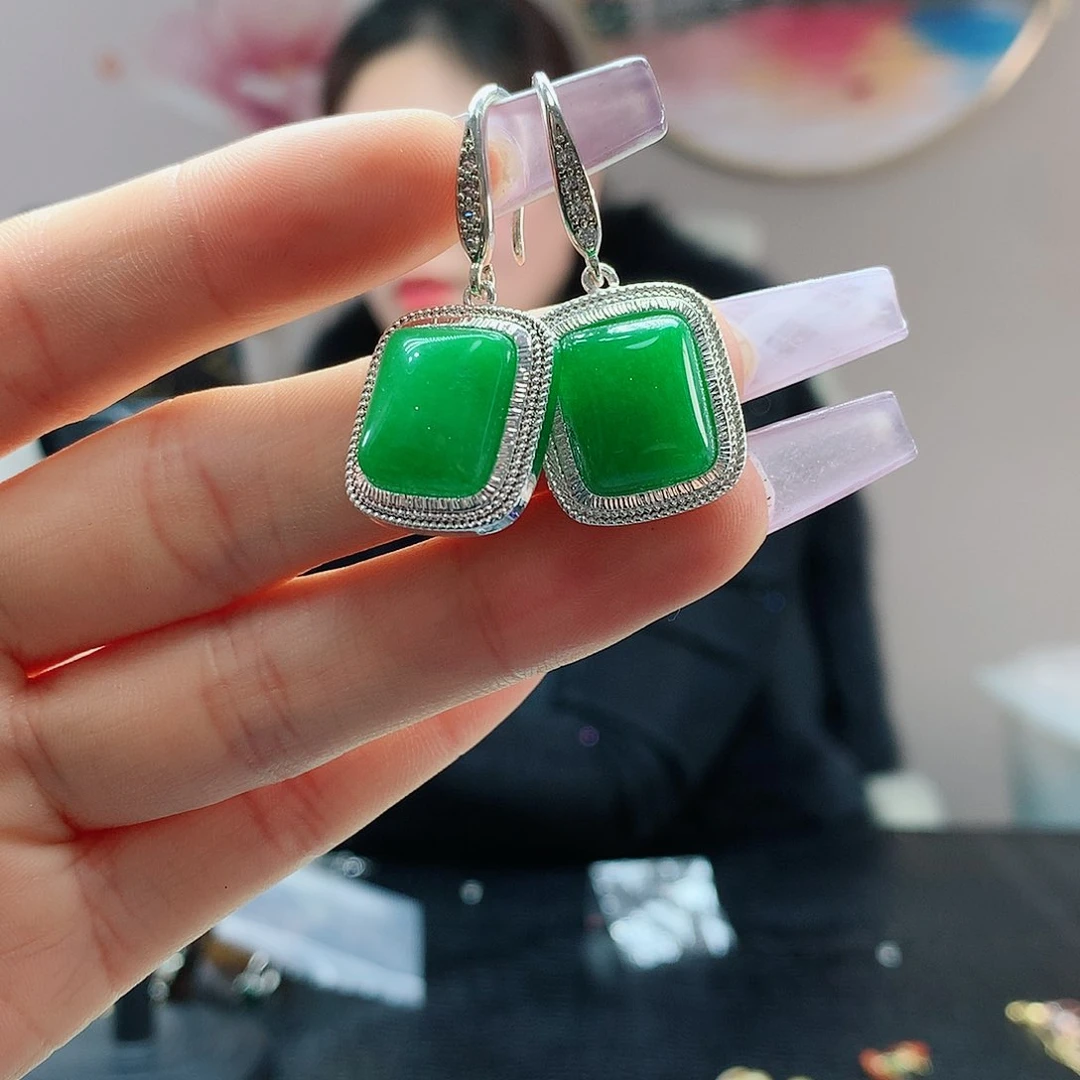 【闪购商品】石英质玉耳坠未镶嵌