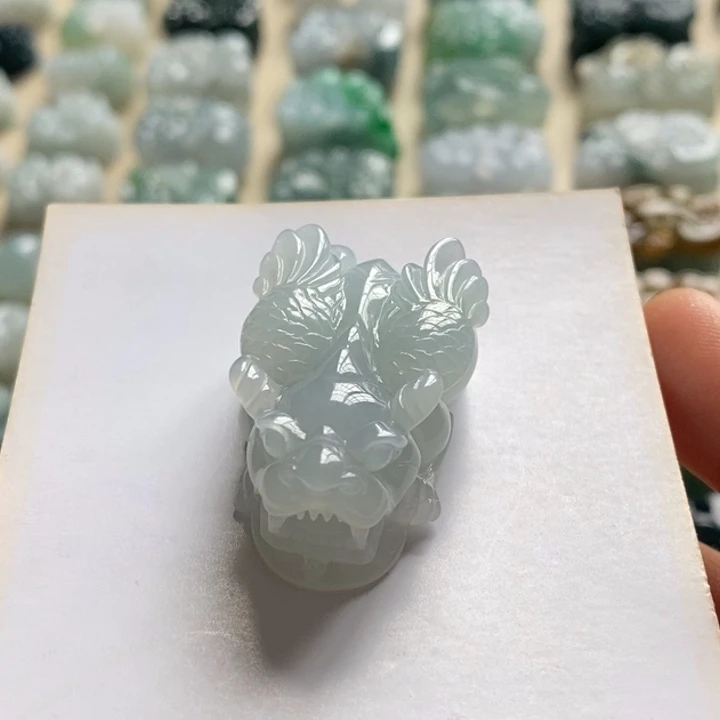 翡翠颈饰未镶嵌天然翡翠貔貅吊坠