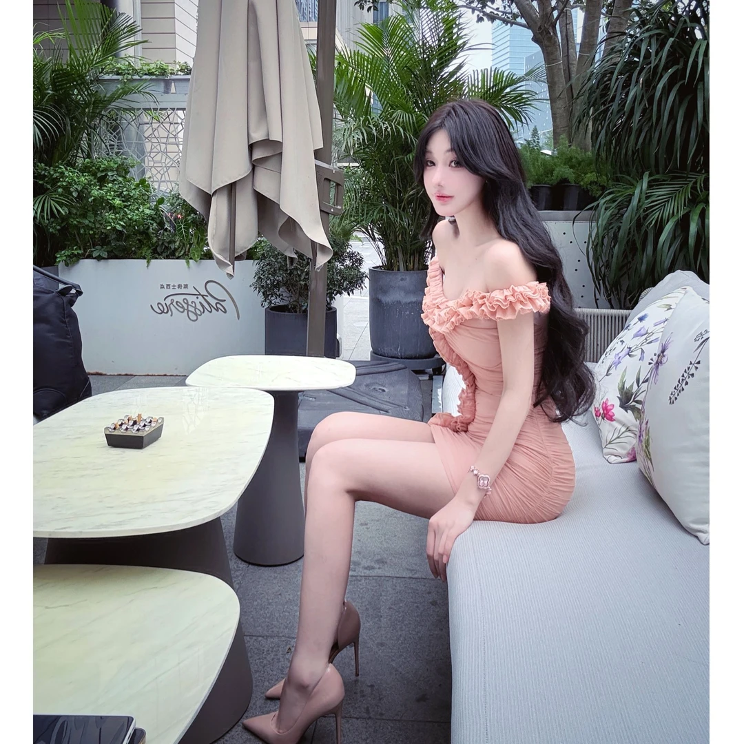 WW定制「vtg花漾」显瘦蕾丝气质性感纯欲轻奢网红小众设计感连衣裙