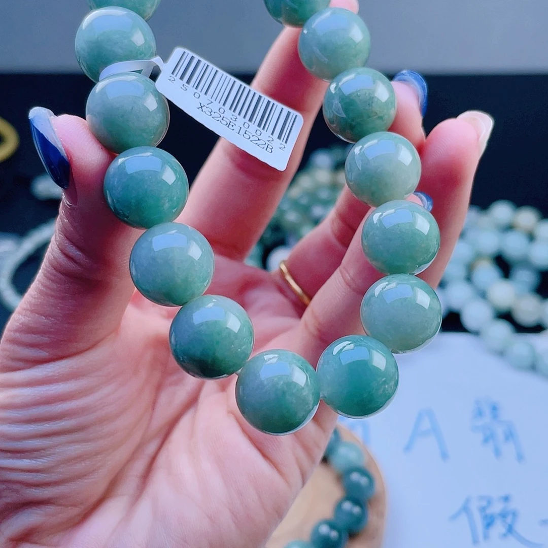 定制翡翠未镶嵌珠串