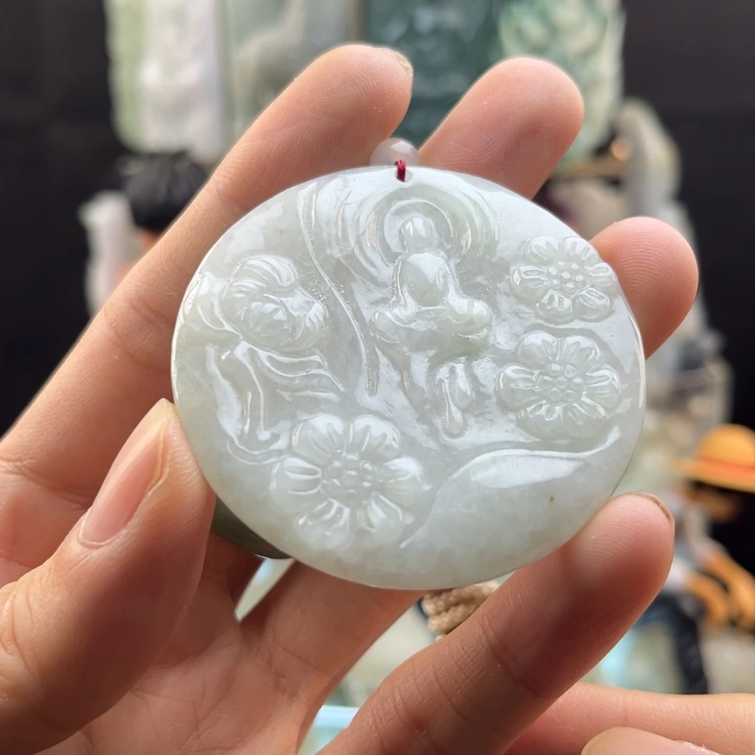 翡翠未镶嵌颈饰悟道