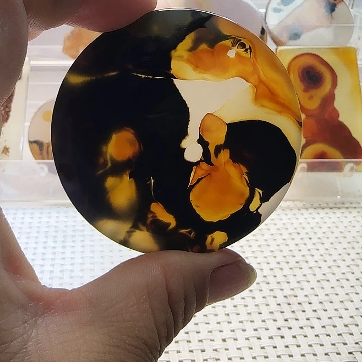 玛瑙/玉髓未镶嵌珠宝奇石