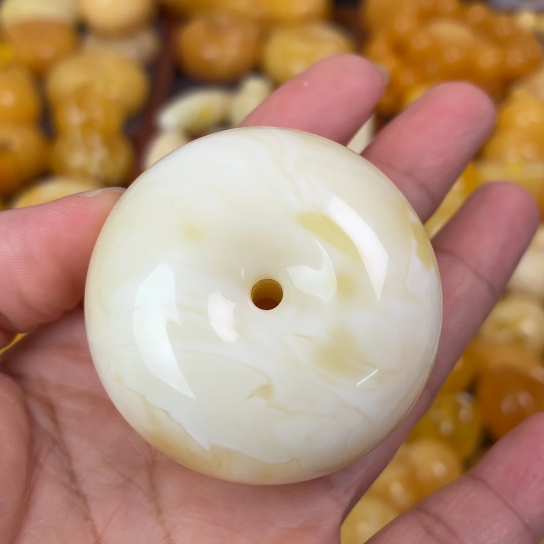 蜜蜡未镶嵌吊坠(不含链)瓷白扣
