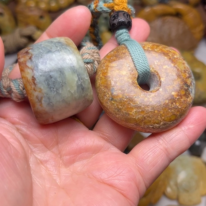 岫岩河磨玉（透闪石质玉）未镶嵌珠宝奇石