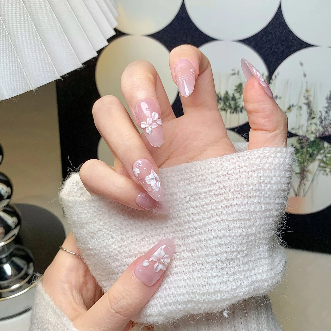 【星渚初岚】手工穿戴甲简约百搭名媛轻奢风春夏立体花瓣猫眼显白