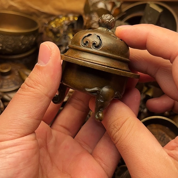 精美铜器做工精湛