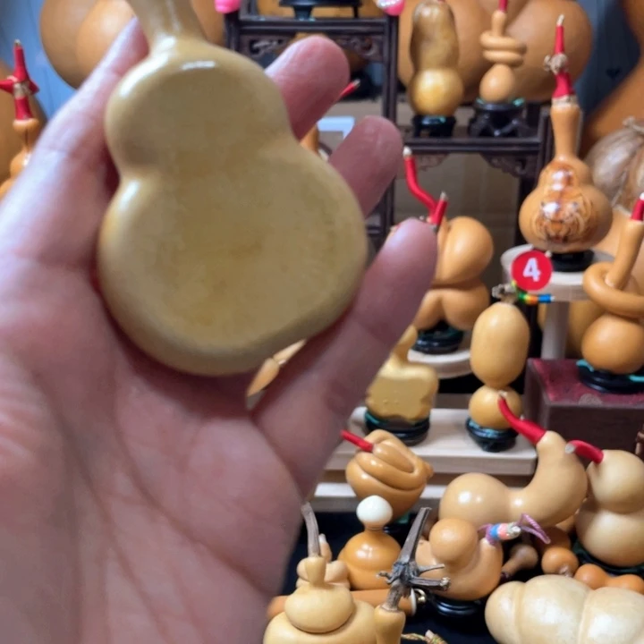 d****在于如何正确地表达爱意包围