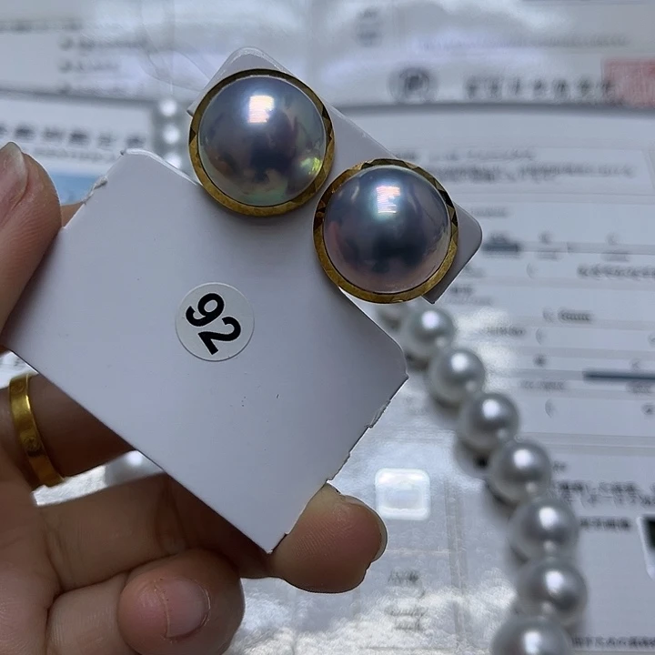 拼合珍珠（马贝珠）耳饰18K金镶嵌
