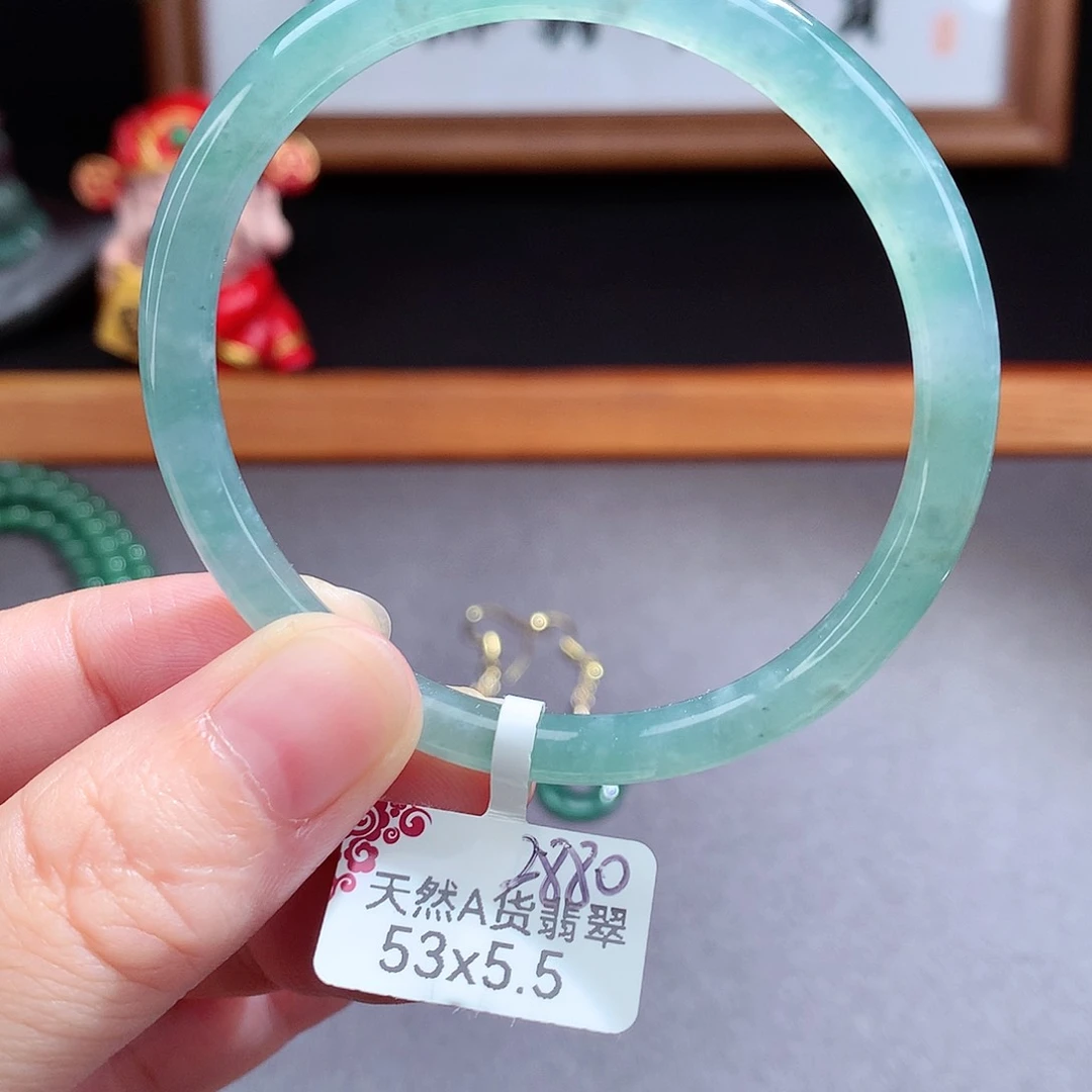翡翠手镯（圆镯）未镶嵌