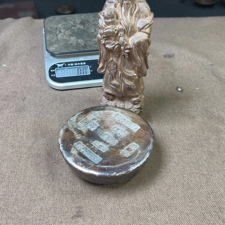 精品摆件工艺品等