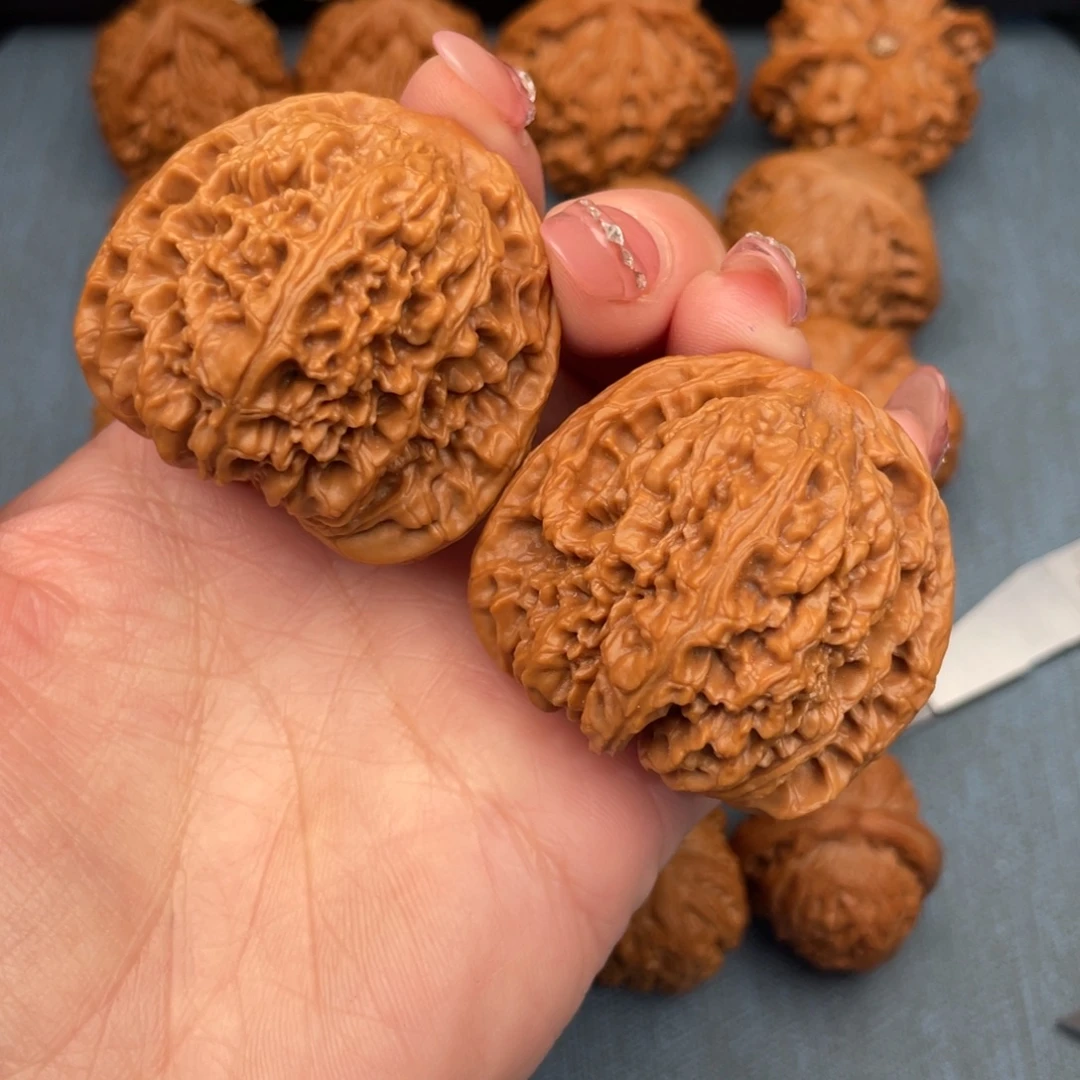 文玩核桃把件全品南疆石44尺47.2克