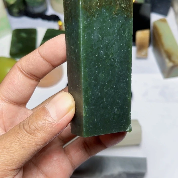 未镶嵌和田玉珠宝半成品