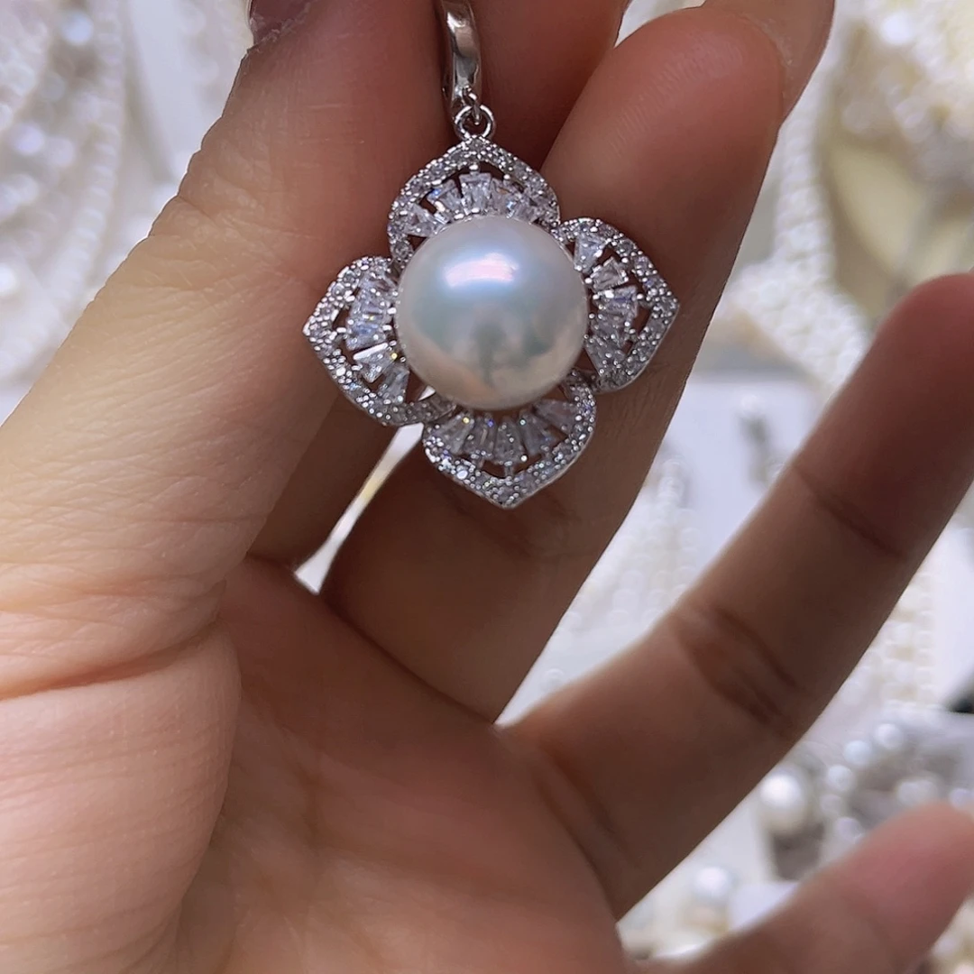 淡水珍珠吊坠或者耳钉未镶嵌