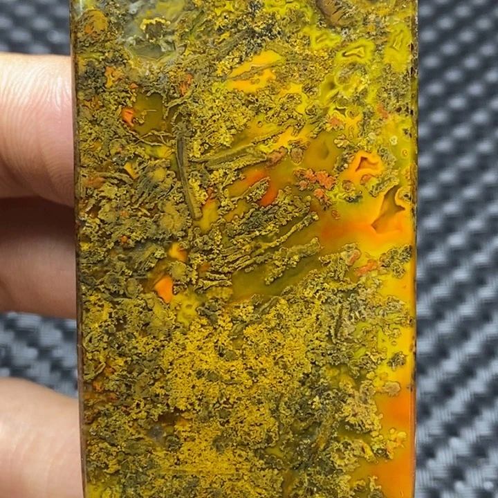 玛瑙/玉髓颈饰未镶嵌小****行