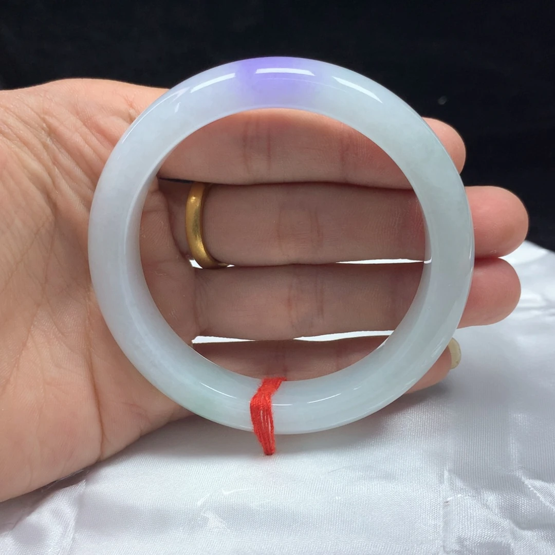 翡翠未镶嵌手镯（圆镯）56.3