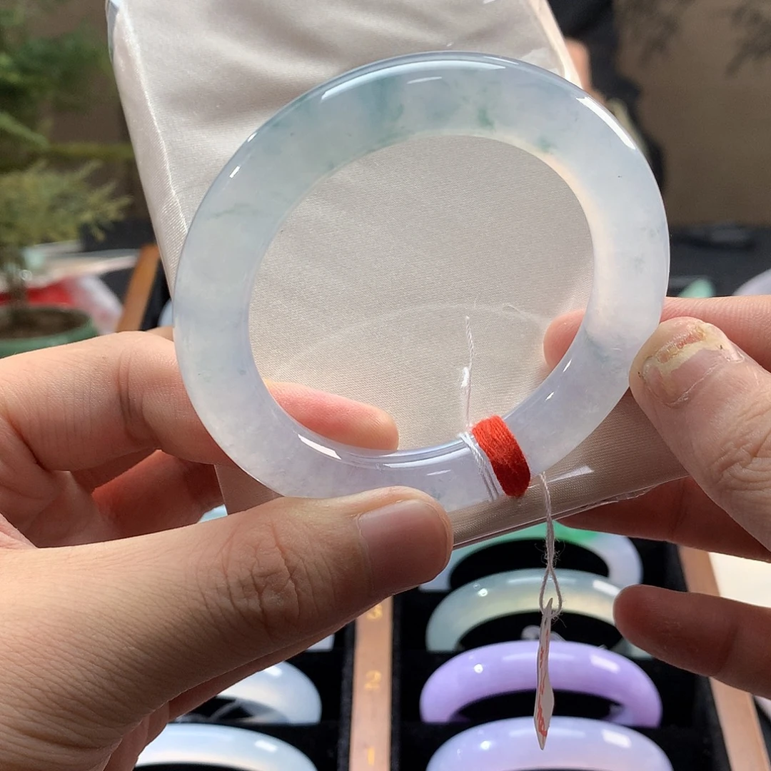 翡翠未镶嵌手镯冰飘碎花
