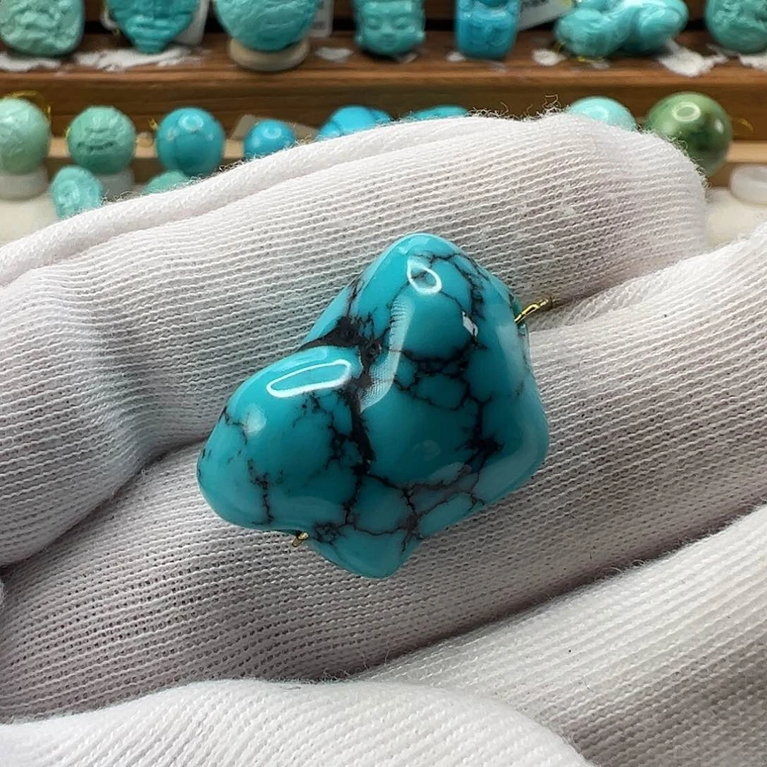 绿松石配饰未镶嵌