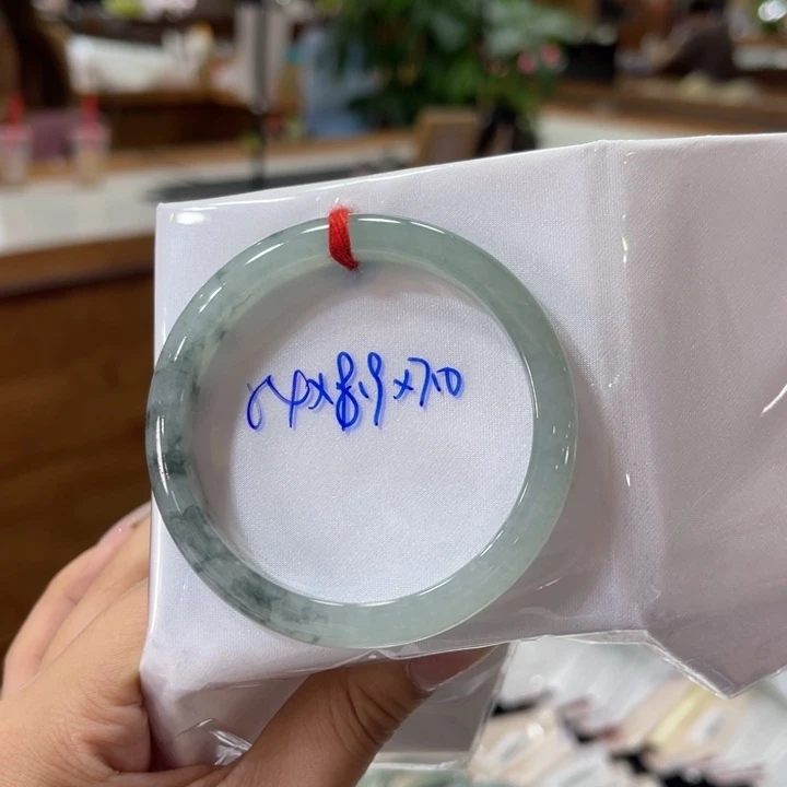 未镶嵌手镯翡翠翡翠