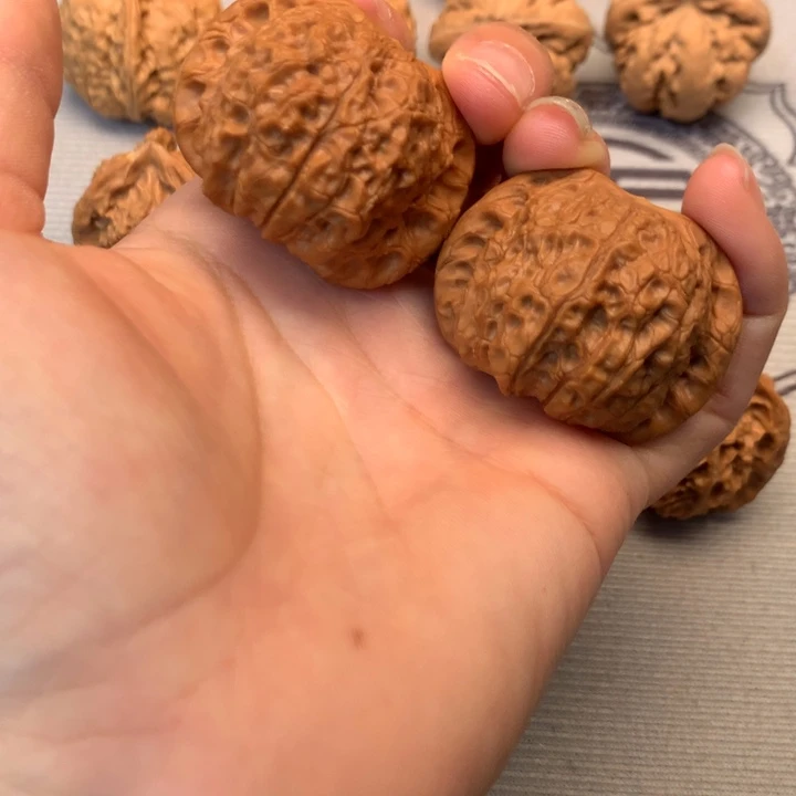 文玩核桃把件血麒麟41