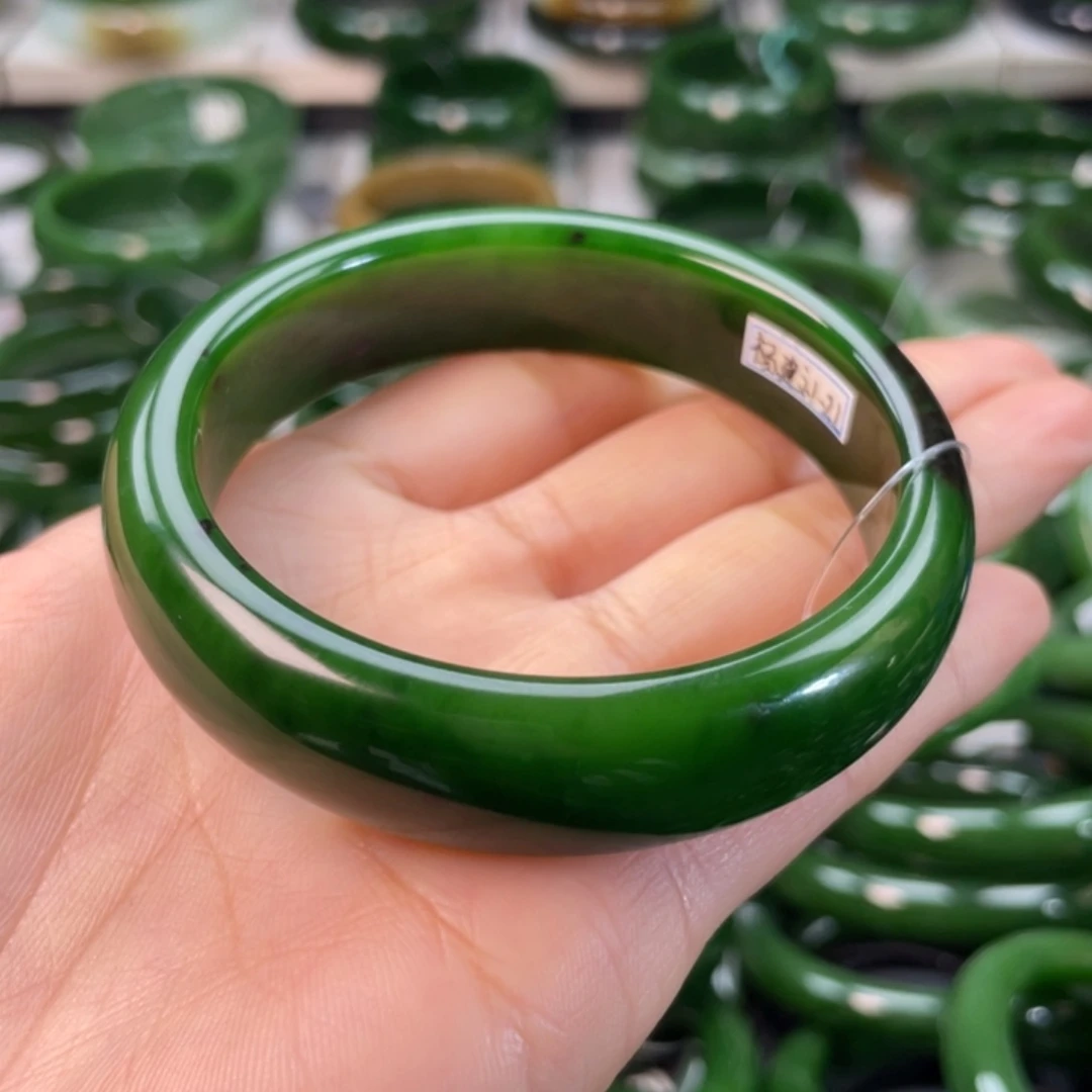 和田玉（碧玉）手镯未镶嵌