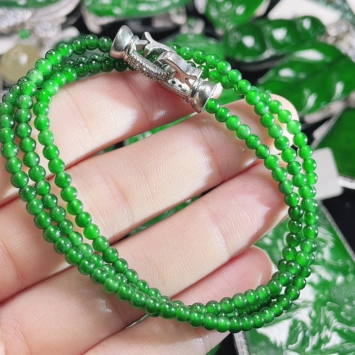 翡翠未镶嵌颈饰70