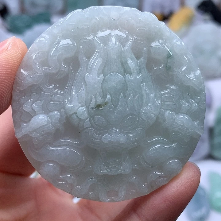 翡翠未镶嵌颈饰仿古龙行天下两面工艺福利