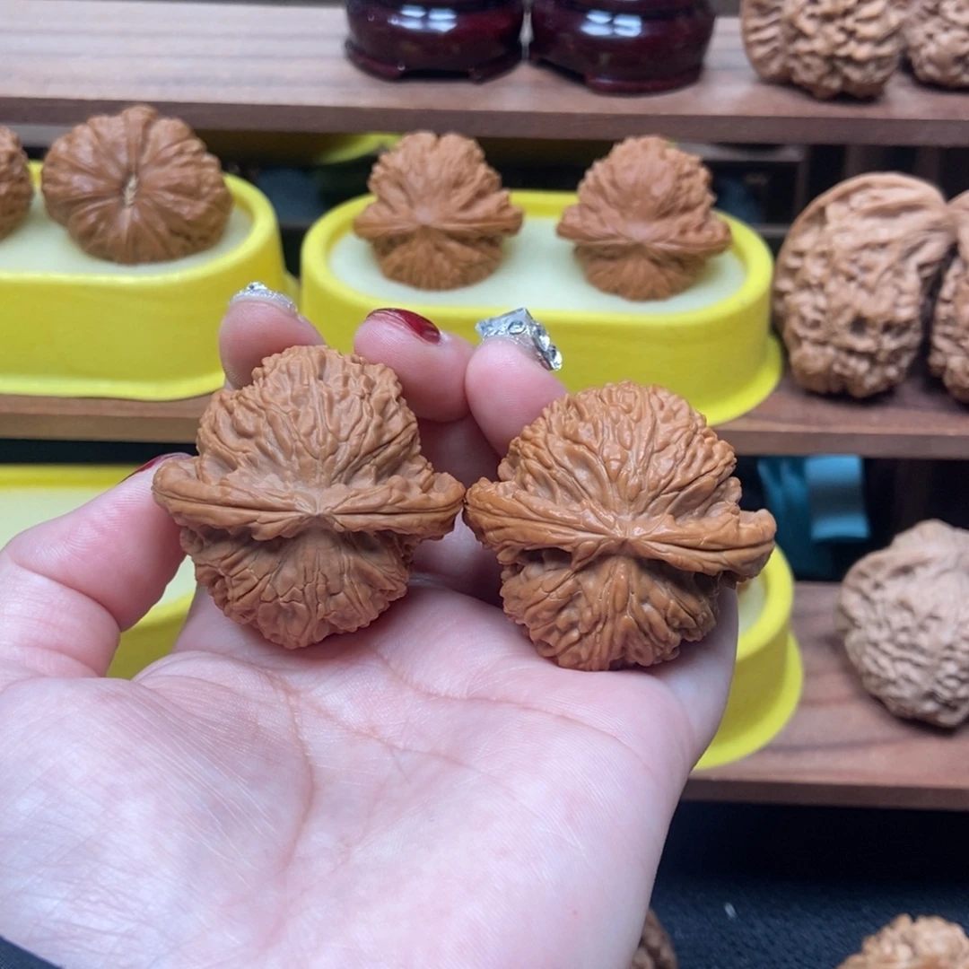 至***于核桃手串/手链白狮子