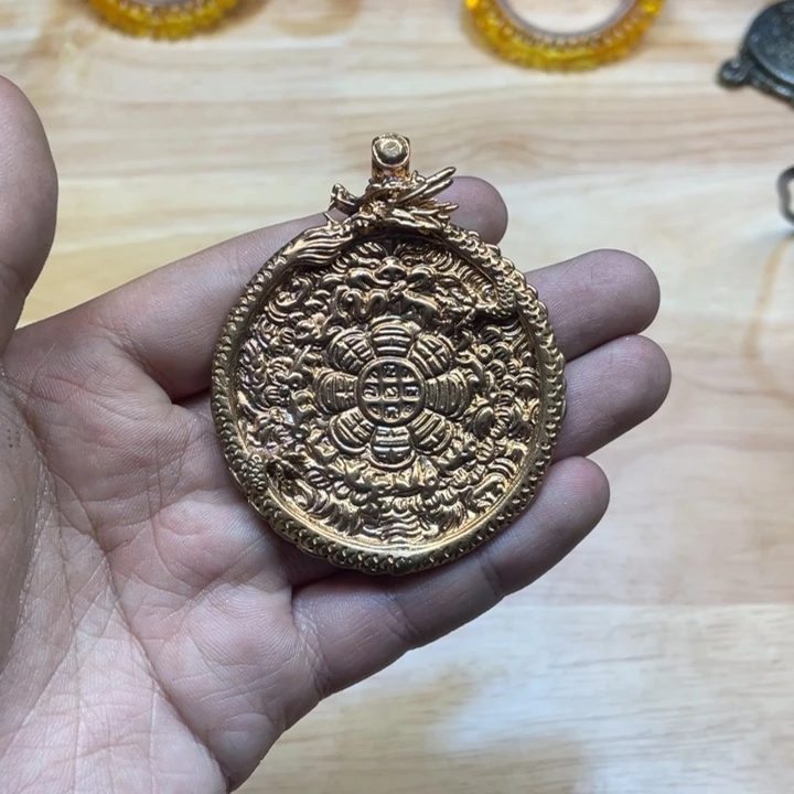 藏传九宫黄利马龙