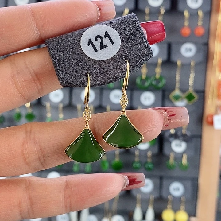 和田玉耳饰18K金镶嵌