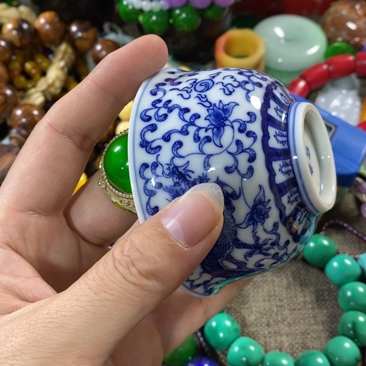 烽***双精品购物中心的经营