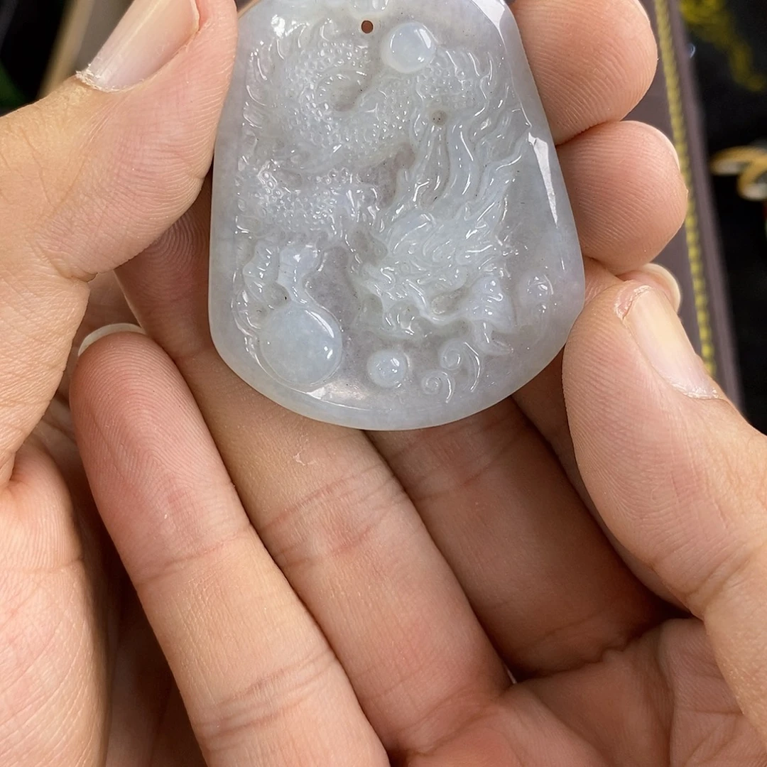 颈饰未镶嵌翡翠龙