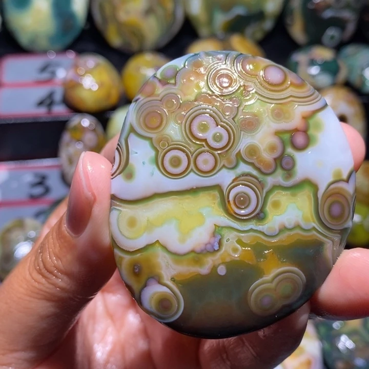 未镶嵌玛瑙/玉髓珠宝奇石